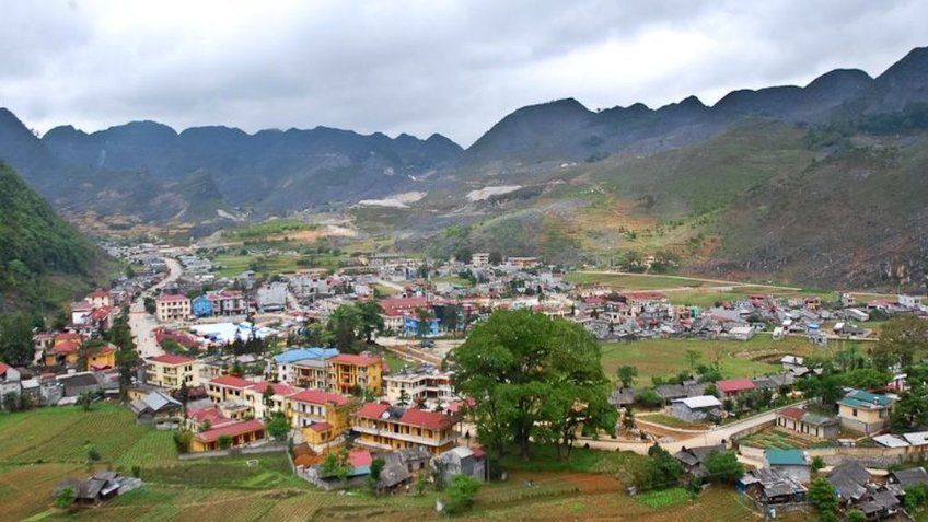 Khám phá vòng cung Đông Bắc: Cao Bằng - Bắc Cạn - Hà Giang 5N5Đ (Gồm vé máy bay)